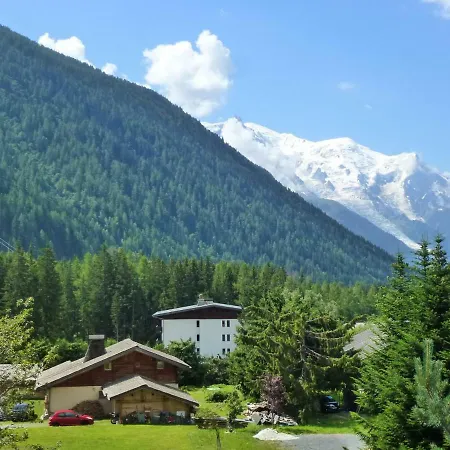Apartment Snug Apartment In Chamonix Mont Blanc With Balcony